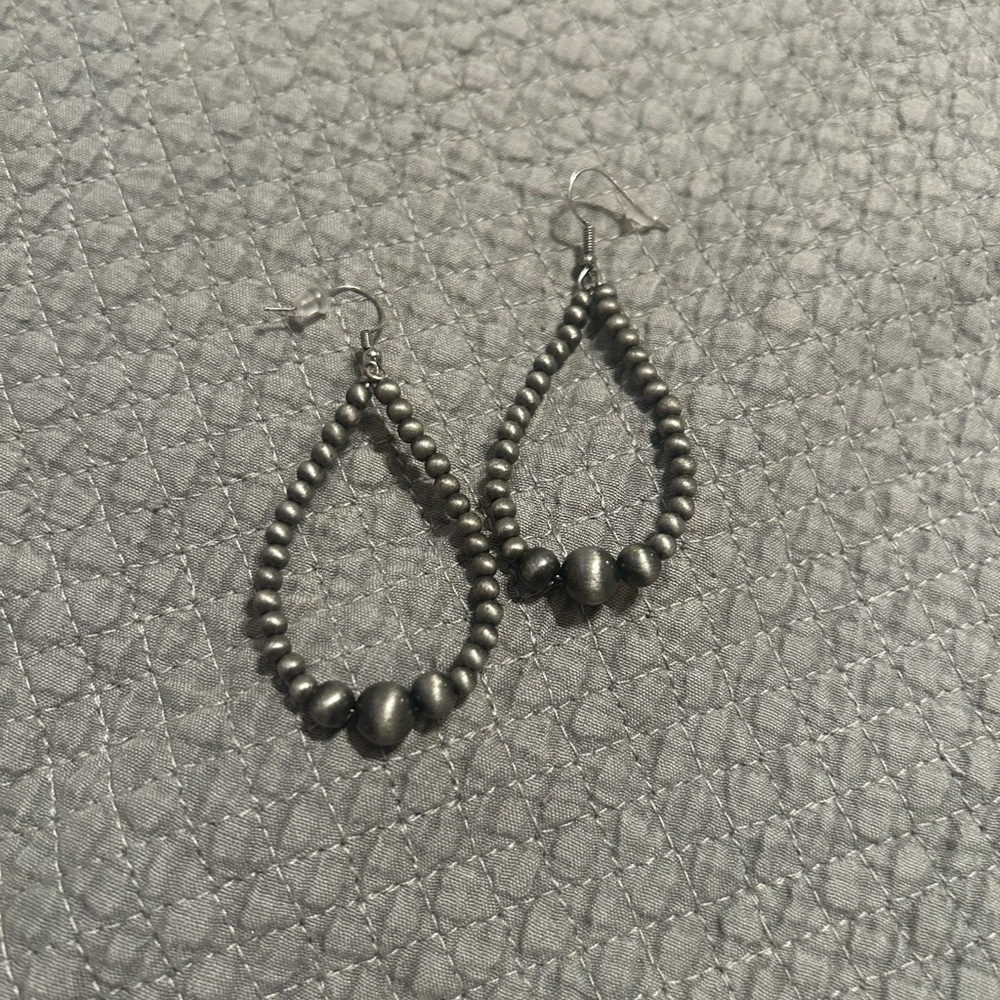 Chic Silver Beaded Teardrop Earrings